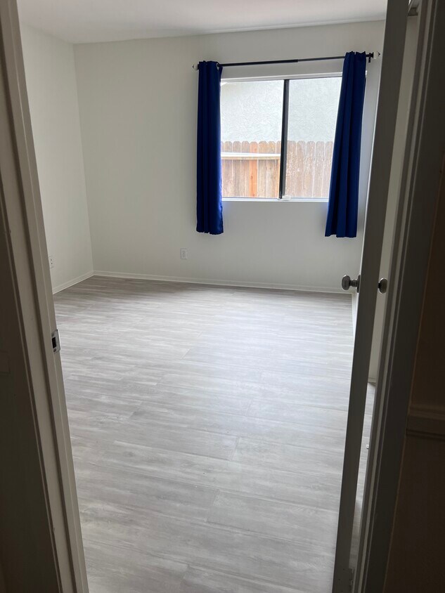 Foto principal - 736 Biscayne Ave