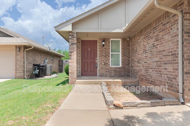 Foto del edificio - 617 SW 36th St