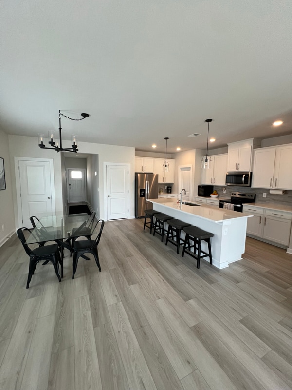 Building Photo - 4256 Skyridge Dr