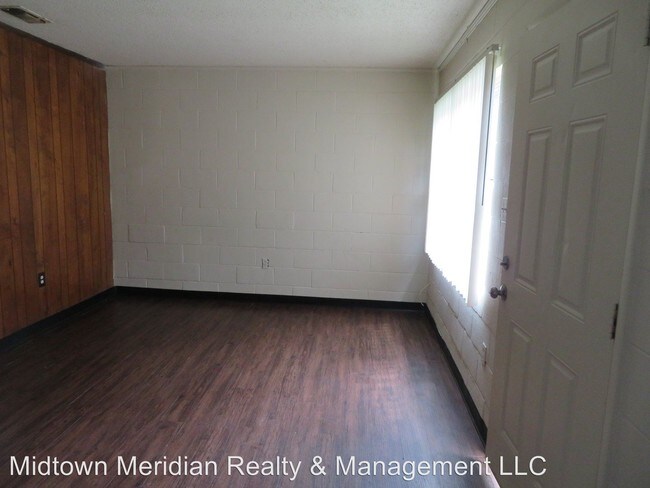 Building Photo - 2 br, 1 bath House - 2401 S. Meridian St