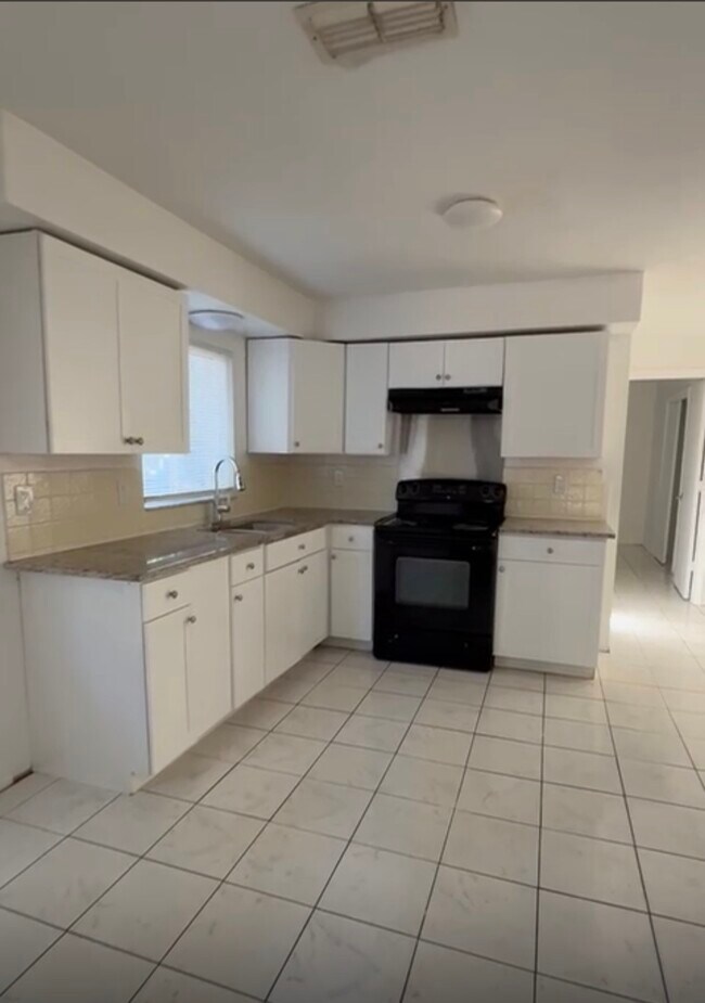 Foto del edificio - 12357 1st Street