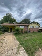 Building Photo - 6213 Stockton Dr Building Photo - 6213 Stockton Dr