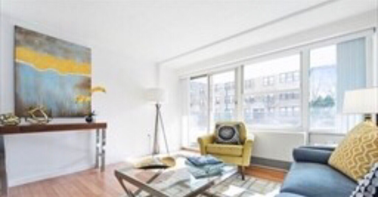 Foto principal - 298 Harvard St