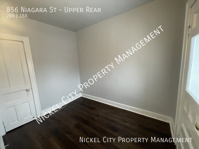Foto del edificio - 856 Niagara St