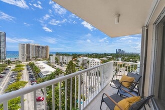 Building Photo - 3161 S Ocean Dr