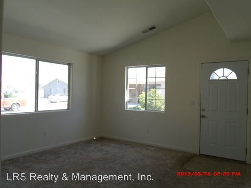 Building Photo - 2 br, 1.5 bath Apartment - 20220 Park Rd.