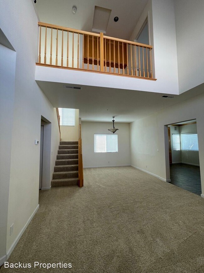 Building Photo - 3 br, 2.5 bath House - 27339 Bavella Way