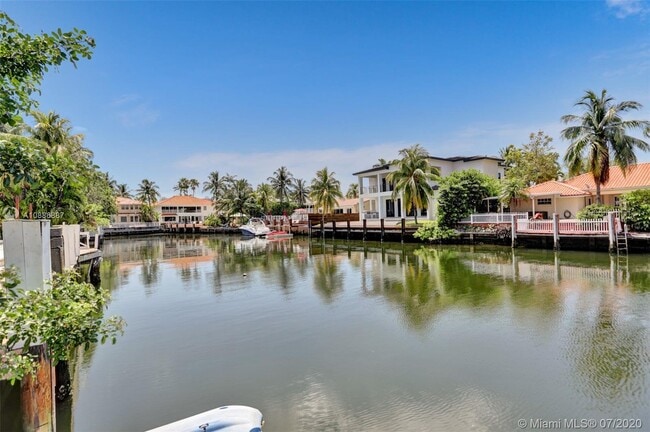 Building Photo - 3302 NE 166th St