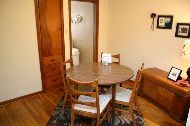 Dining Area / Office - 1537 Ashland Ave