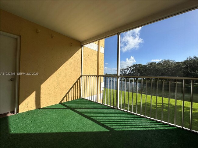 Foto del edificio - 2627 NW 33rd St