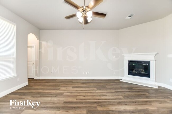 Building Photo - 1678 Veneto Dr
