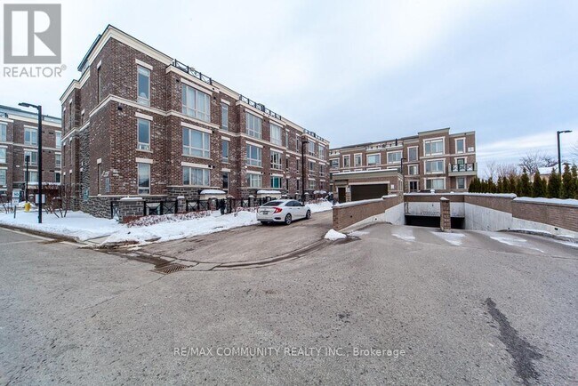 Building Photo - 20 Westmeath Ln