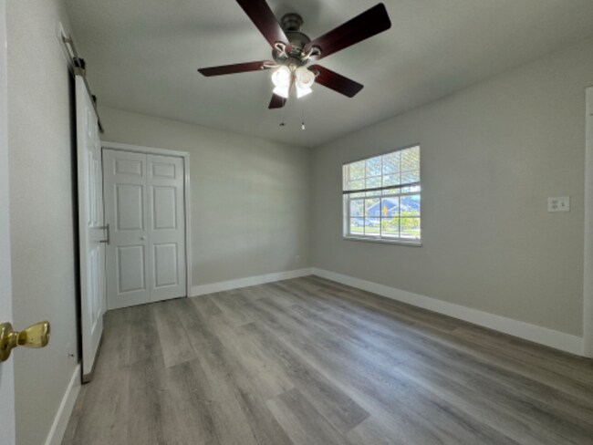 Foto del edificio - 260 20th Ave S