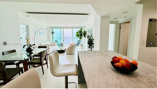 Foto del edificio - 800 Claughton Island Dr
