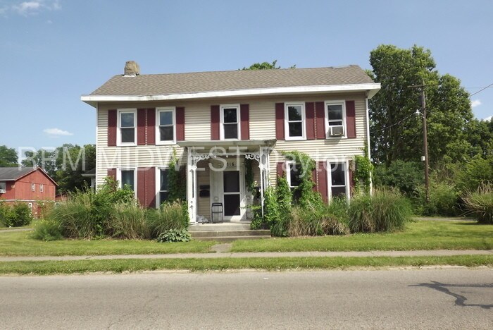 Primary Photo - Newly Remodeled 1 Bedroom! Move In Ready!