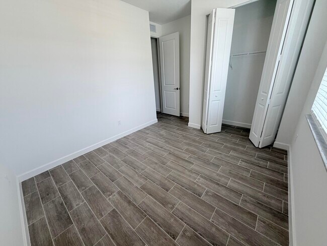 Building Photo - 2955 Spanish Cedar Pl