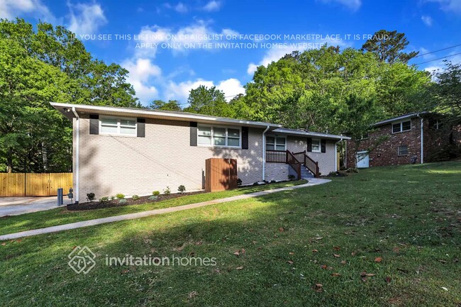 Building Photo - 2367 Fox Dr
