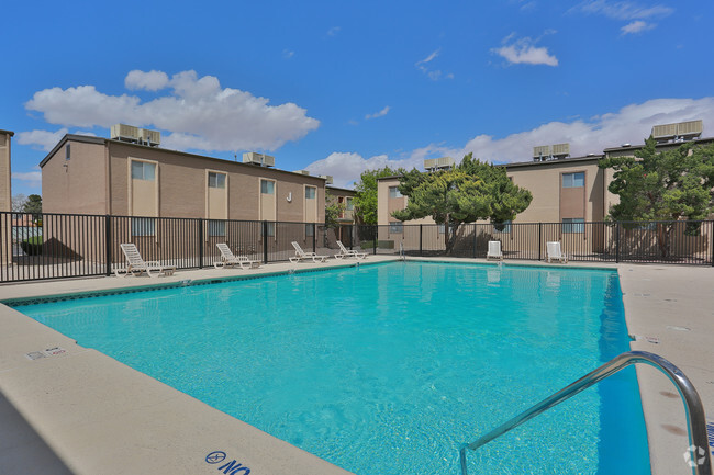 Foto del edificio - Pebble Hills Apartments