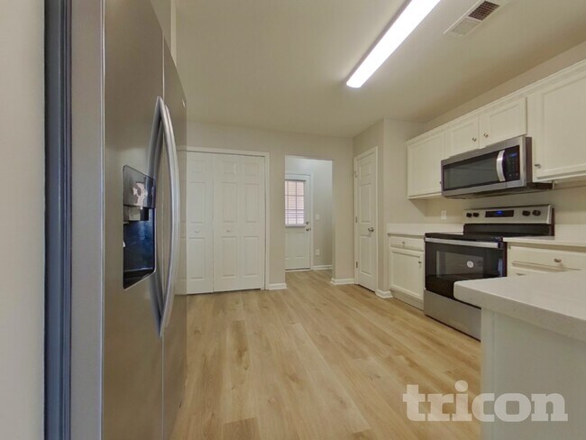 Foto del edificio - 212 Barnevelder Dr