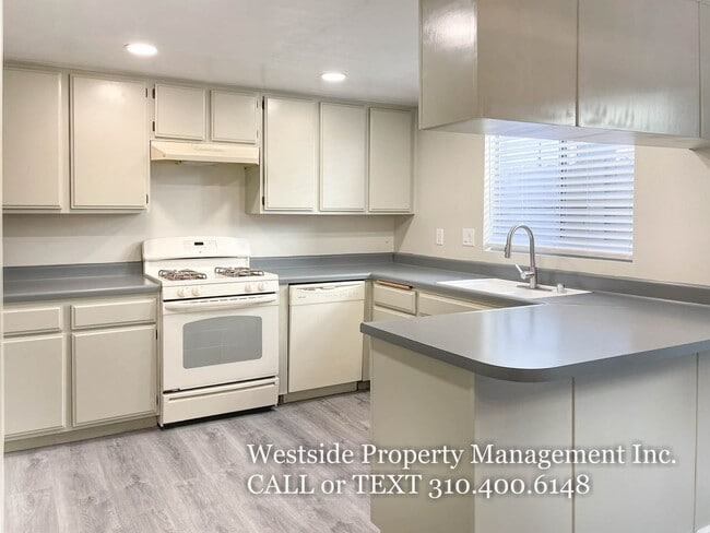 Building Photo - 3739 S Centinela Ave