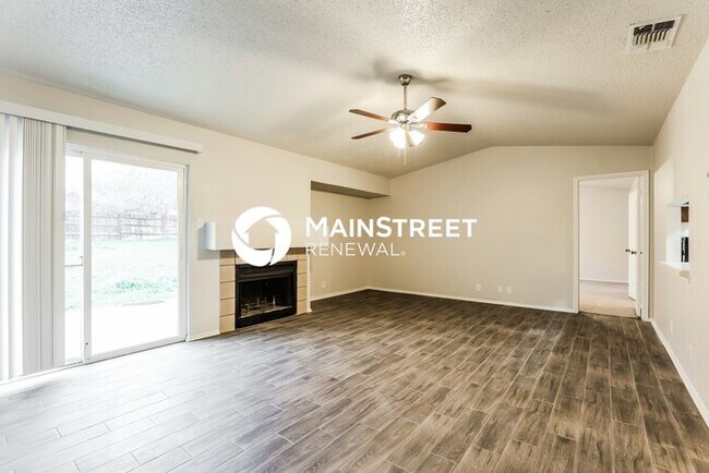 Building Photo - 3 Bedroom Pet-Friendly Home in SAN ANTONIO, TX with Main Street Renewal