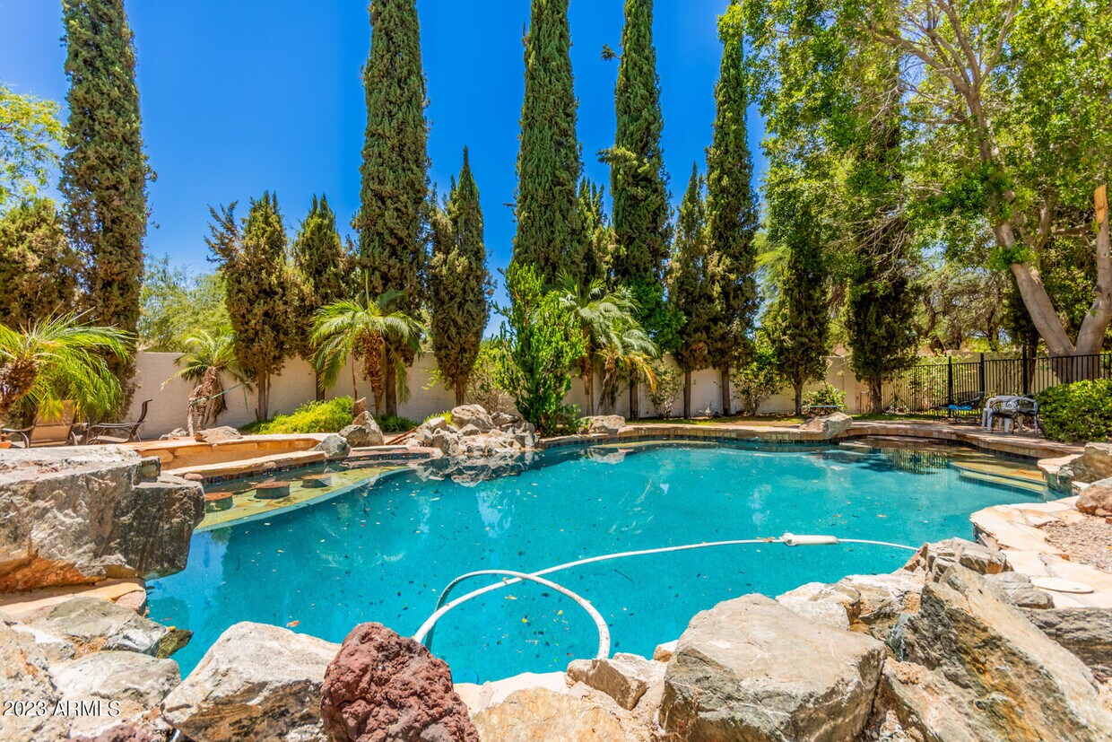 Primary Photo - 3515 E Suncrest Ct