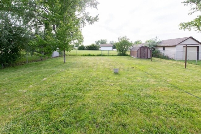 Building Photo - 2 Bedroom, 1 bath Rambler in Dilworth