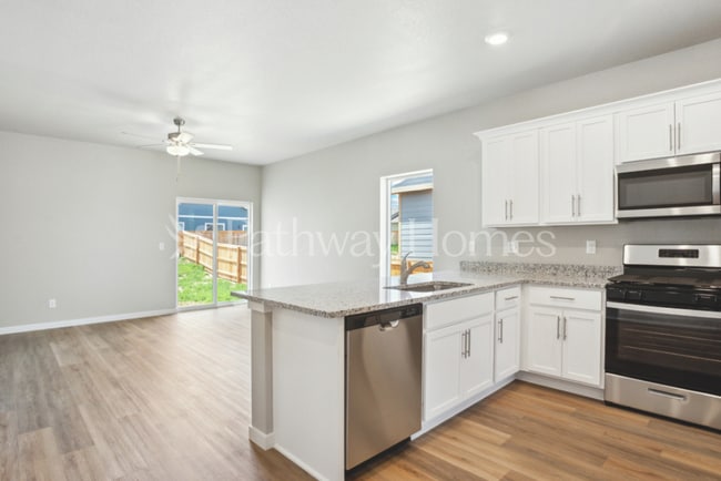 Building Photo - 857 Emerald Lakes St