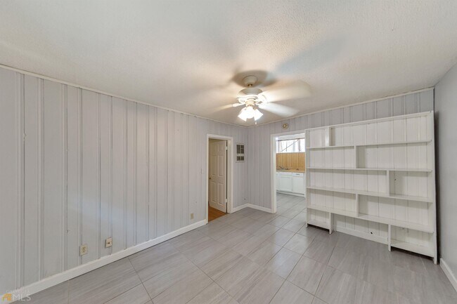 Foto del edificio - 1443 Oxford Rd NE
