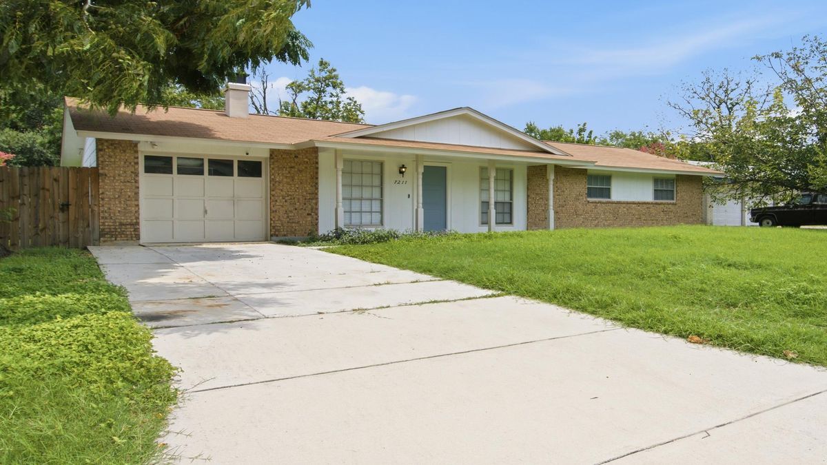 Foto del edificio - 7211 Glen Haven Dr