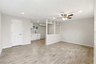 Building Photo - 7010 Brownsville St