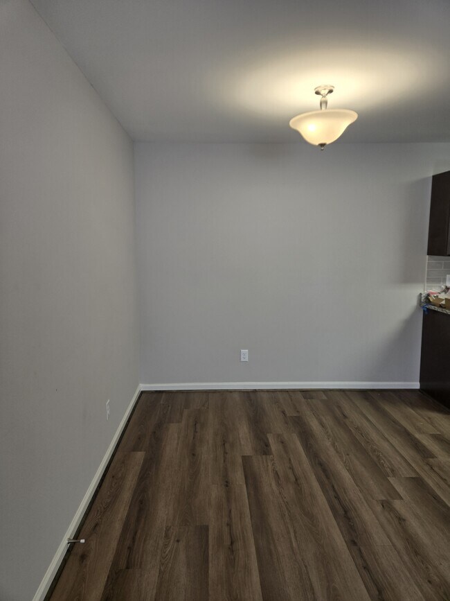 Foto del edificio - 3703 Southborough Rd