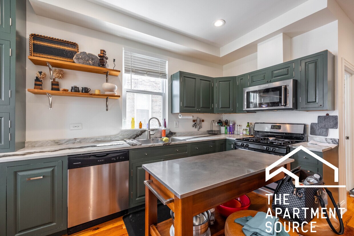 Foto principal - 2833 N Spaulding Ave