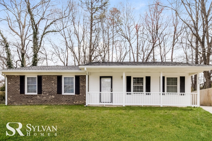 Primary Photo - Come view this lovely 3BR 1.5BA home