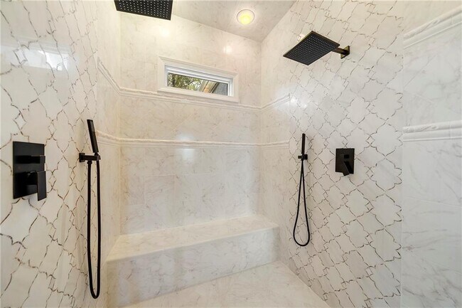 Foto del edificio - 5360 Northwater Way
