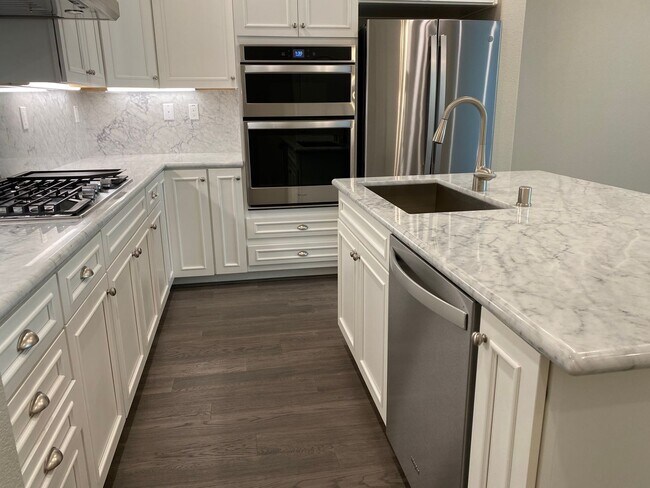 Foto del edificio - 114 Wallace Cir