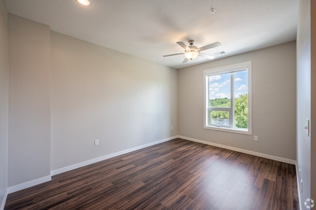 2 Bedroom 2B-2 Model Unit - Cannery Square