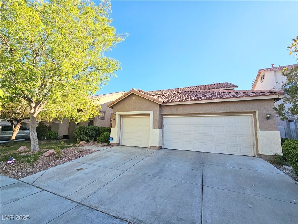 Foto principal - 813 Cambridge Cross Pl