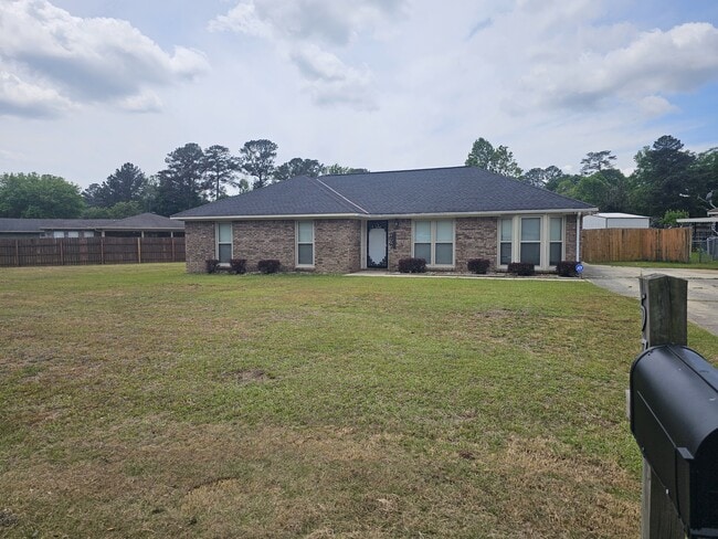 Building Photo - 5727 Lexington Dr