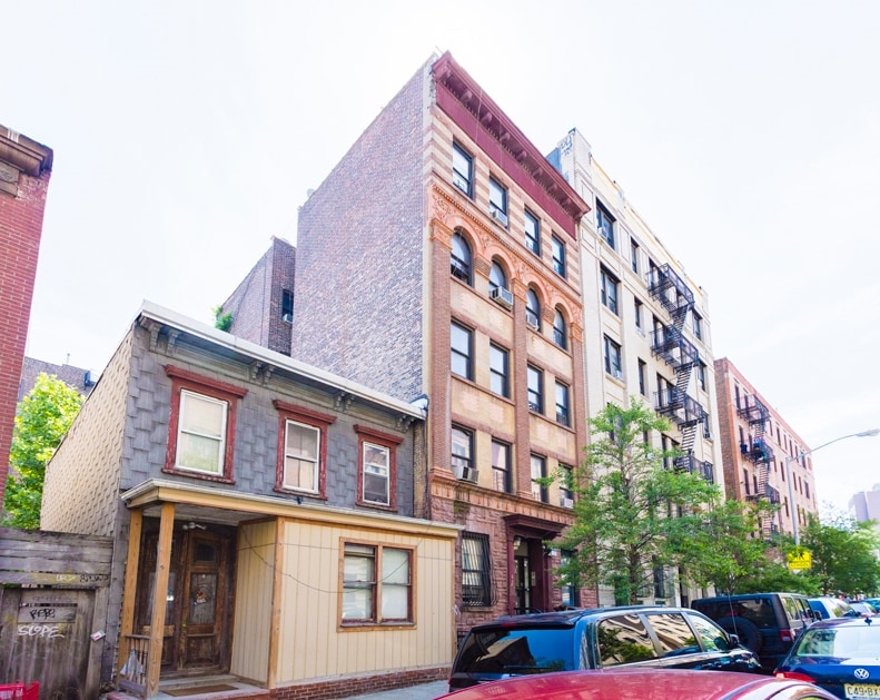 Building Photo - 514 W 169th St