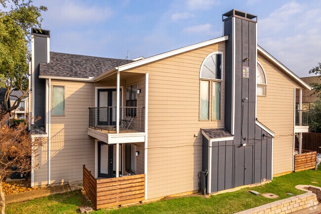 Foto del edificio - Woodside At Lake Highlands Apartment Homes