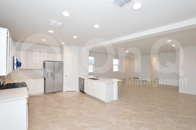 Building Photo - 12617 W Morten Ave