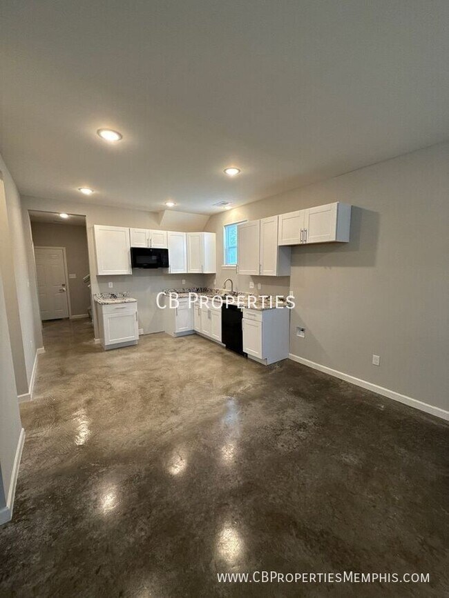 Building Photo - 864 N 3rd St