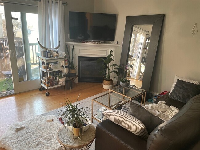 Foto del edificio - 227 Bowen St