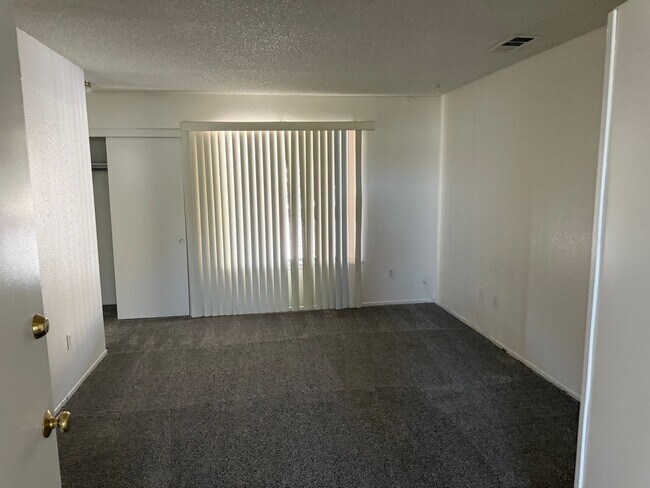 Foto del edificio - Silverlake's Home- 3 Bedrooms, 2 Bathrooms...