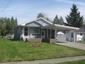 Building Photo - 4324 W Everett Ave