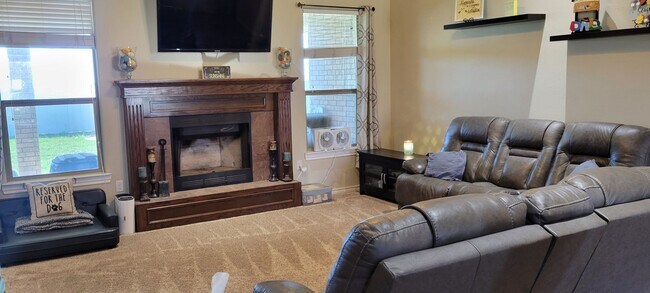 Building Photo - BEAUTIFUL HOME IN PROVIDENCE ADDITION