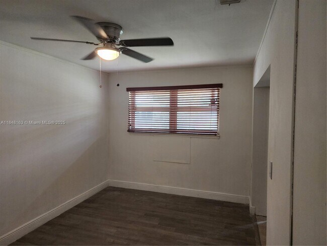 Foto del edificio - 1641 SW 22nd Ave