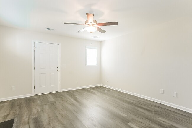Foto del edificio - 4104 Thimbleberry Dr