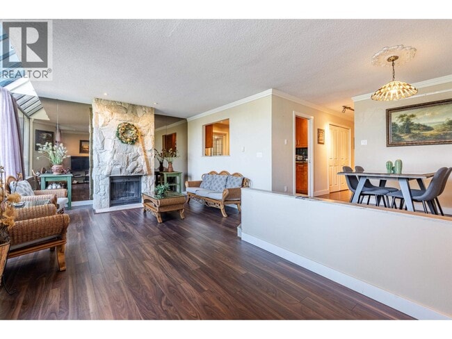 Building Photo - 1200 Island Park Walk